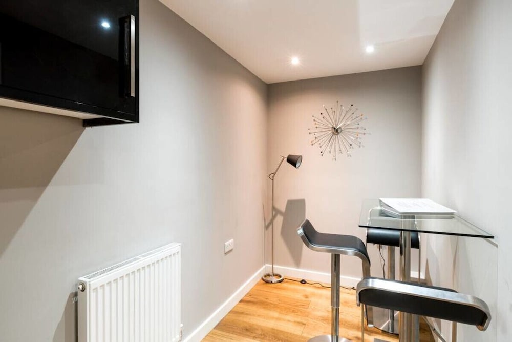 Фото The Norfolk Escape - Beautiful & Bright 4 Mews Homes With 16bdr