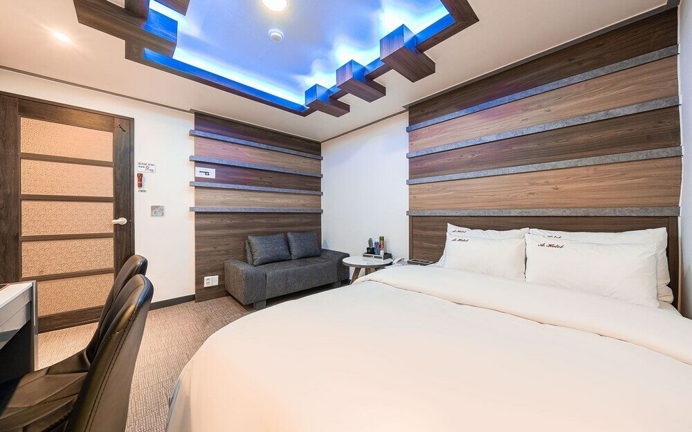 Фото Bucheon A Hotel