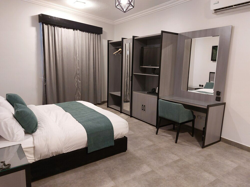 Фото Karims Hotel