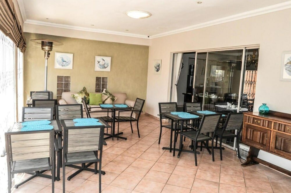 Фото The Lakehouse Guest House