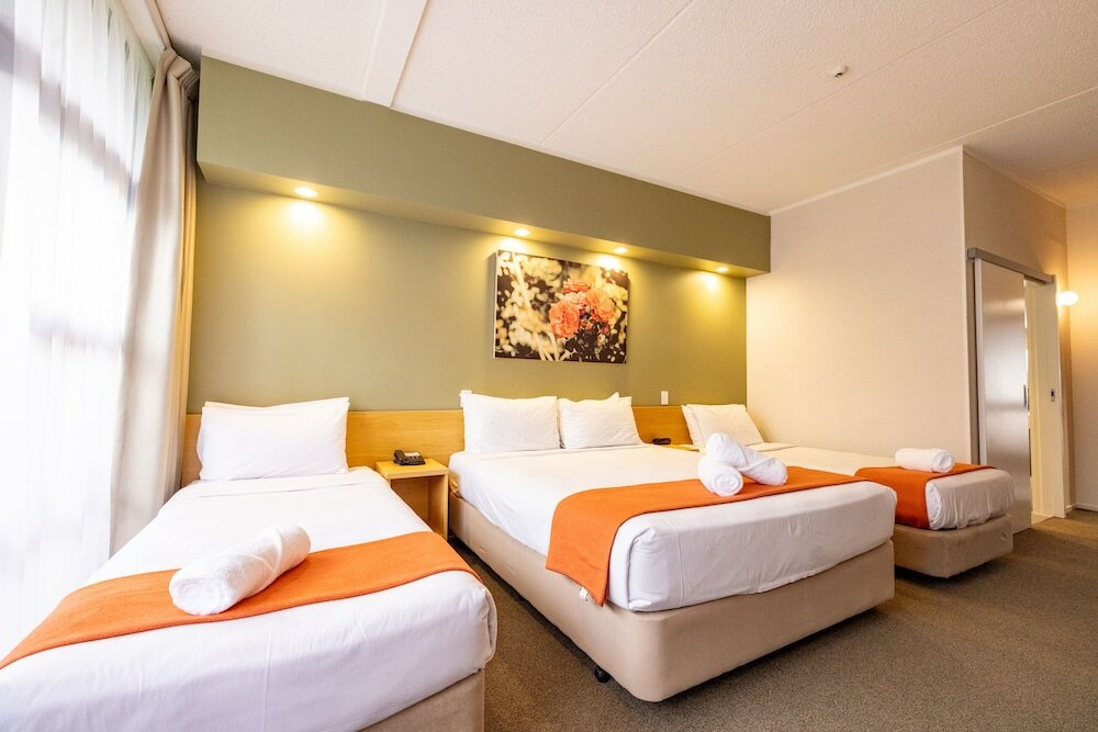 Фото Auckland Rose Park Hotel