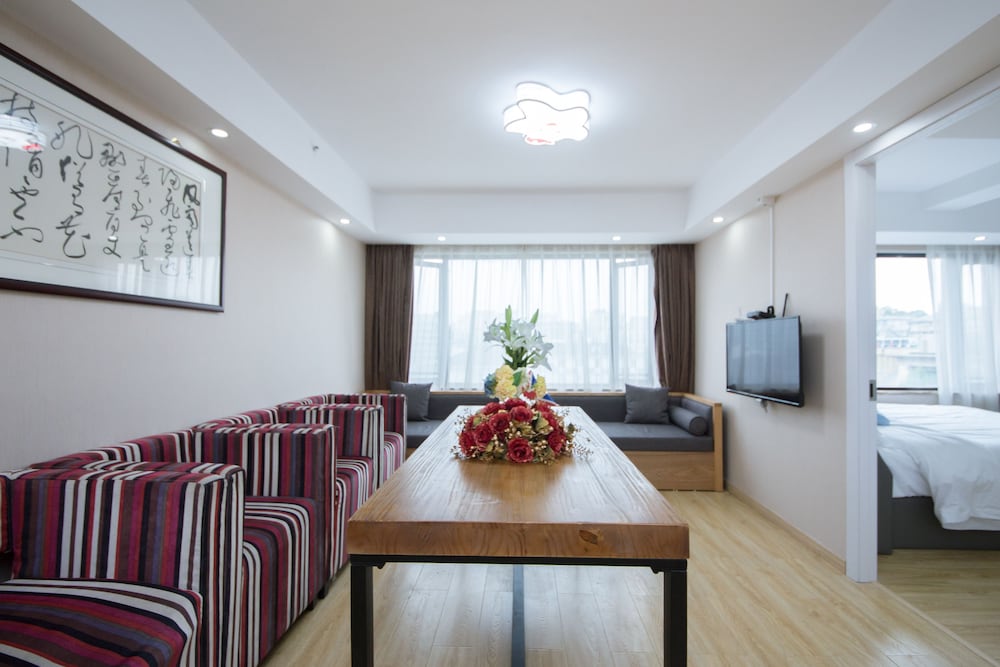 Фото Candice Hotel Apartment