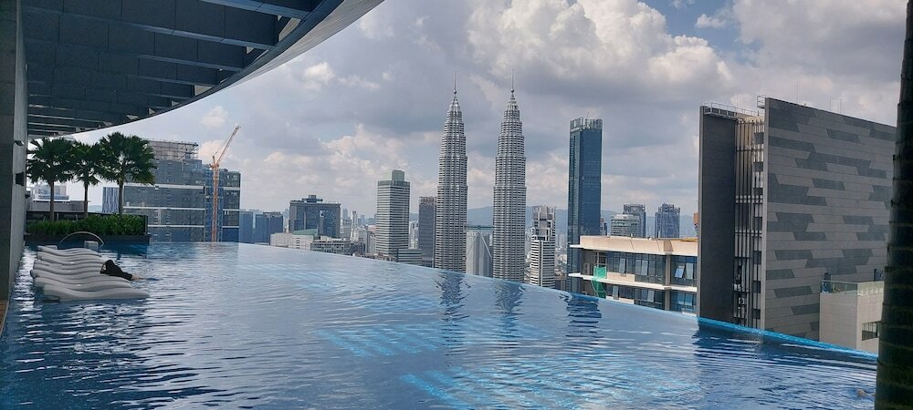 Фото Eaton Klcc Suites by Elite