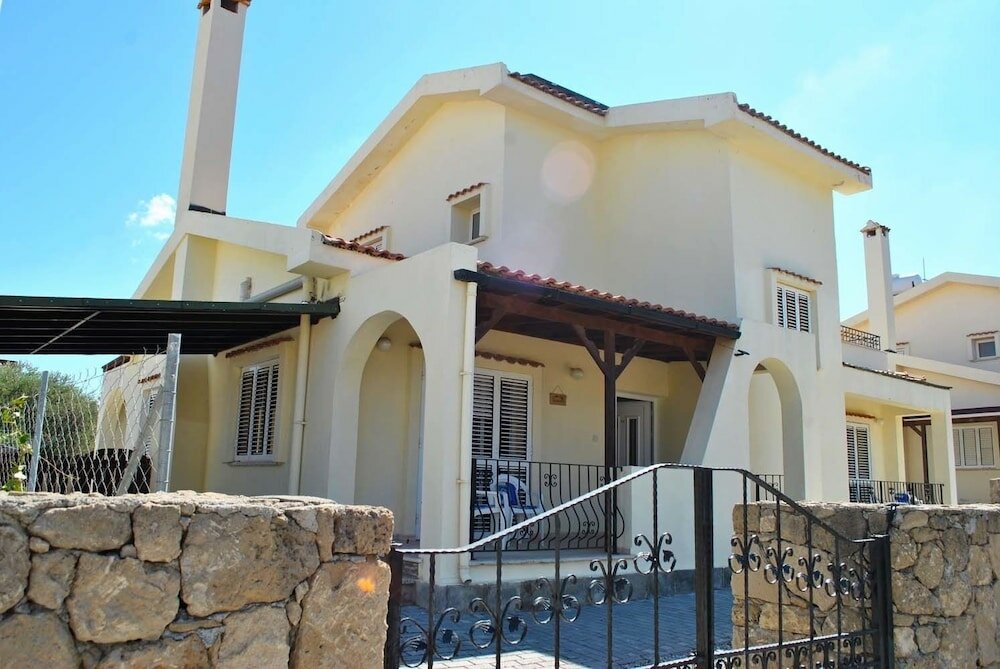 Фото Villa Thornburry by Amy Villas