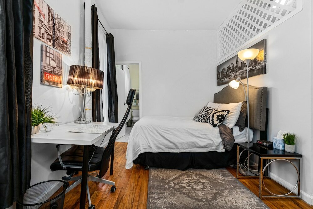 Фото Your Next Vacation Should be Here... walk to TimeSq