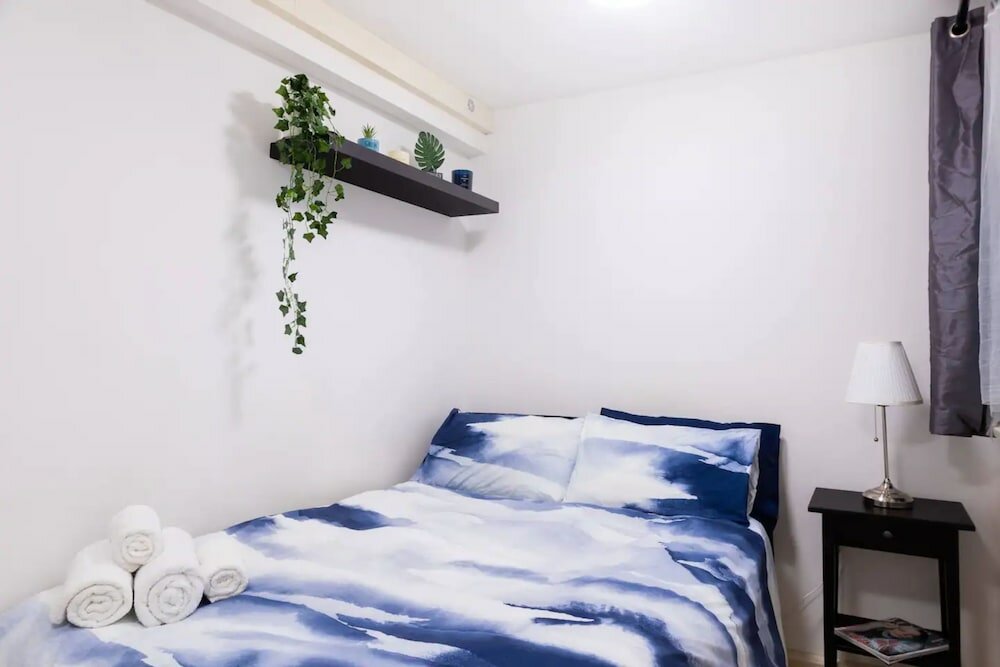 Фото Stylish 2 Bedroom Apartment in the Heart of Shepherds Bush