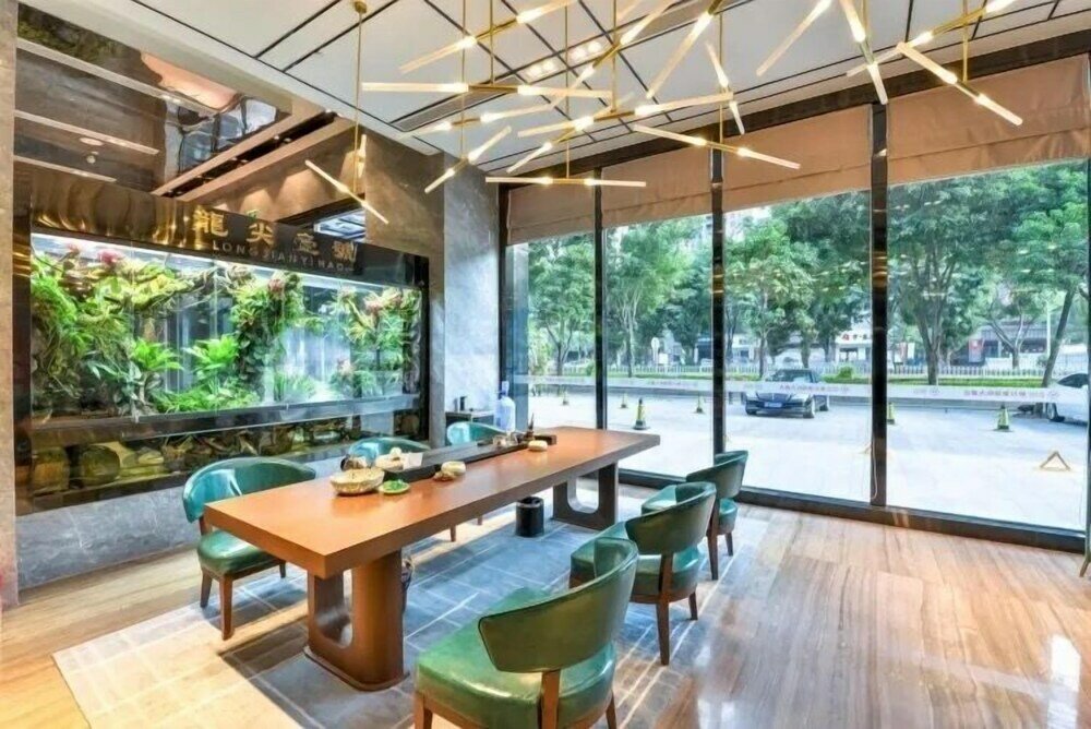 Фото Sibeisi International Hotel