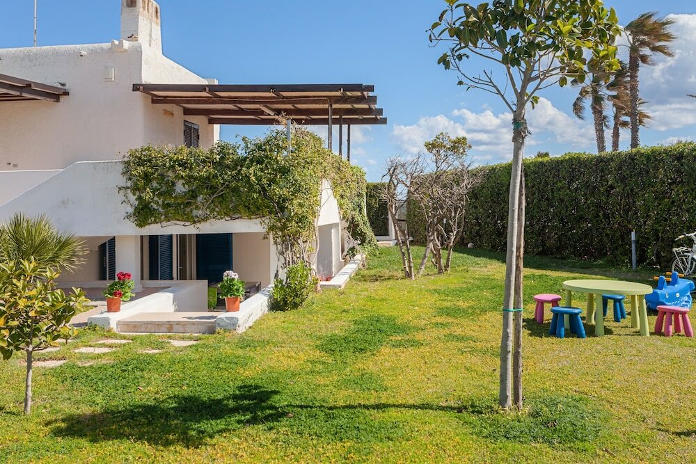 Фото Casalmare Apartments a step from the sea