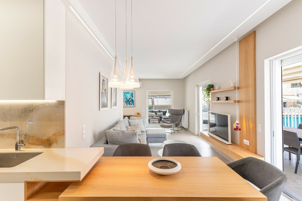 Фото Sunny & Luxurious Penthouse with Terrace