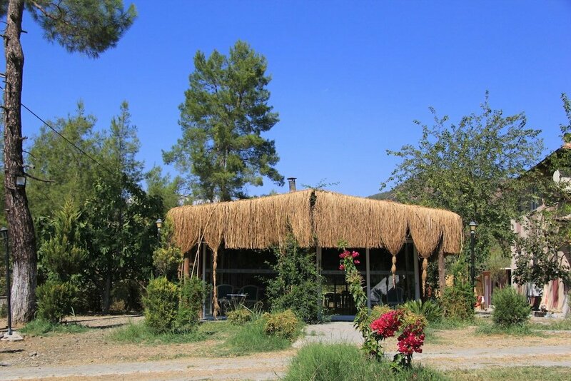 Кемпинг Fark Edenler Camping&Caravan&Bungalows в Даламане