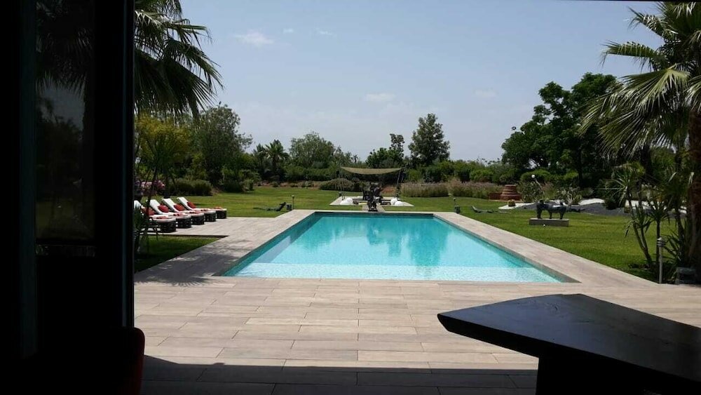 Фото Heliconia Park