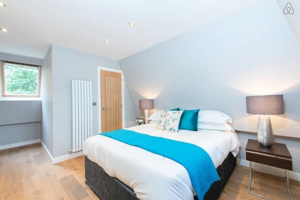 Фото The Norfolk Escape - Beautiful & Bright 4 Mews Homes With 16bdr