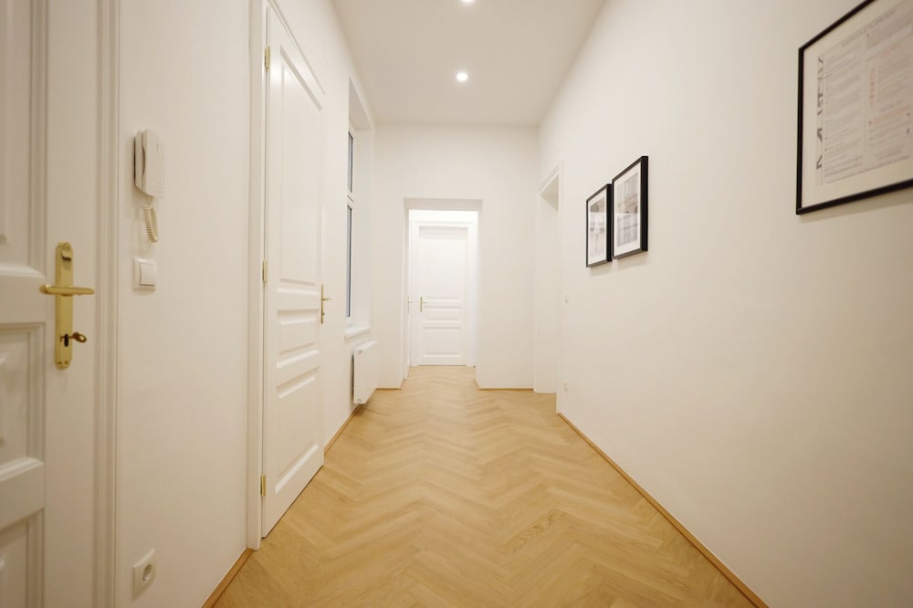 Фото HeyMi Apartments Zentagasse