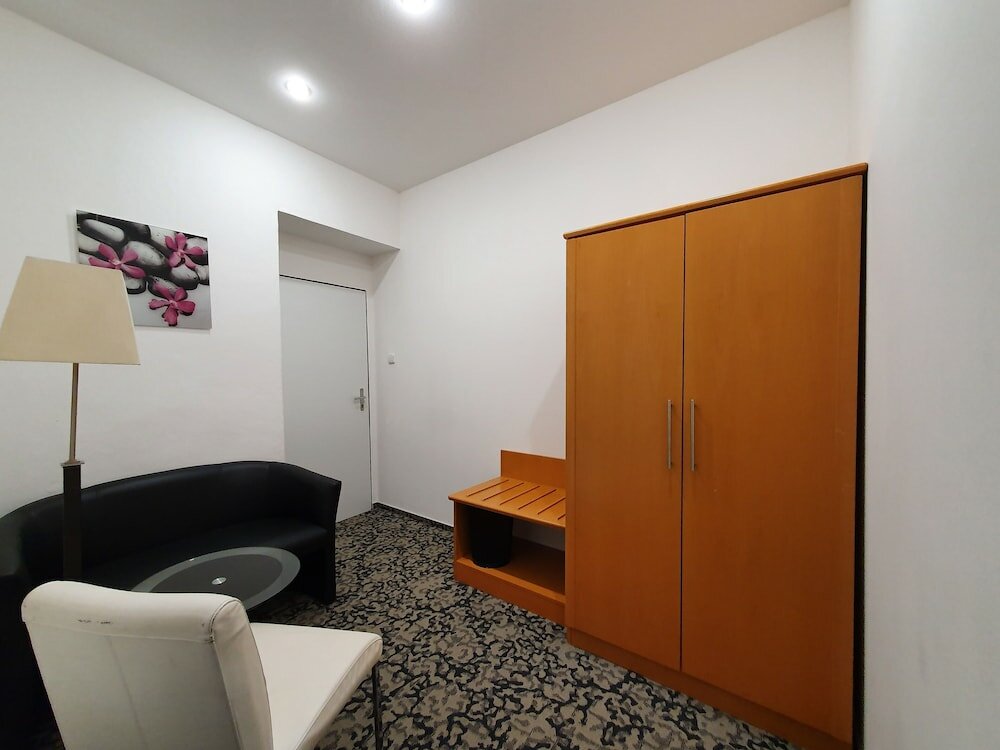 Фото Pension Jana - Domov Mládeže