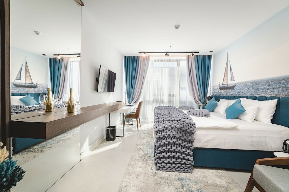 Фото Aurel Coast