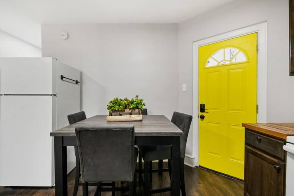 Фото Berks St № 2