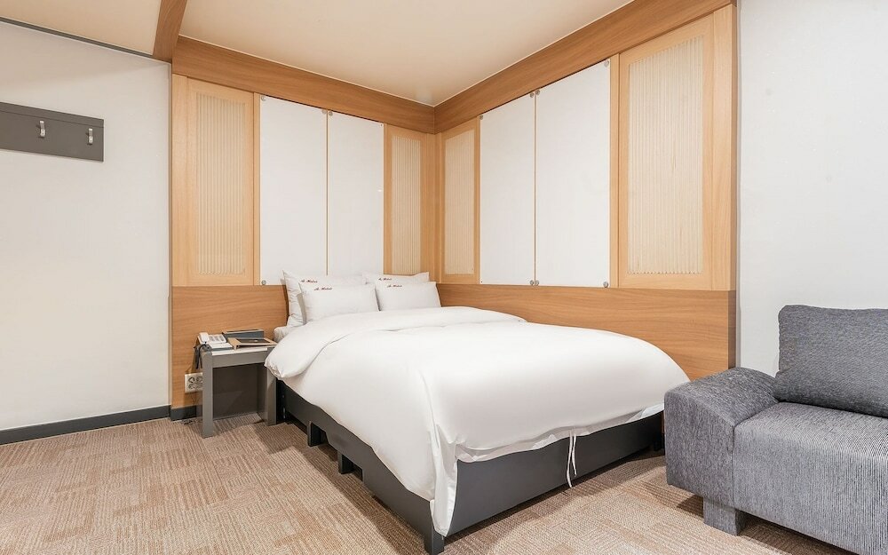 Фото Bucheon A Hotel