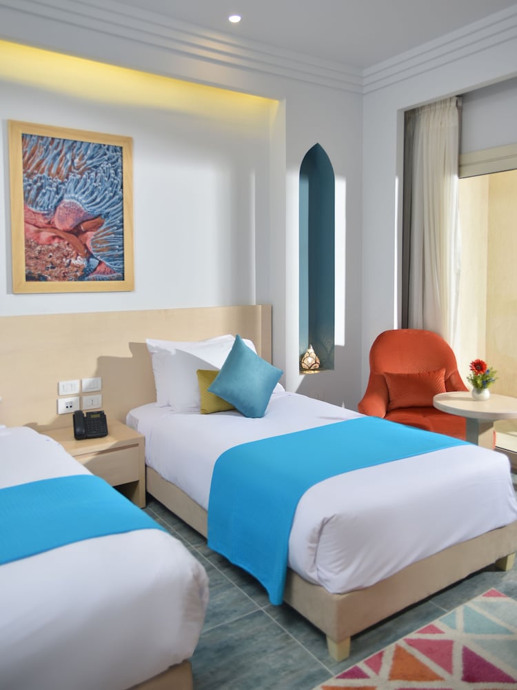 Фото Hotelux La Playa Alamein