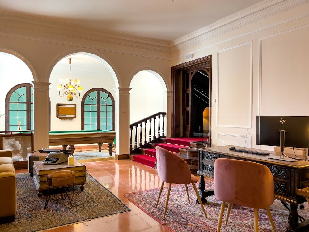 Фото Angelats Hotel