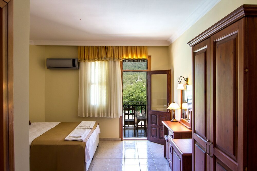 Фото Yeşilkaya Hotel