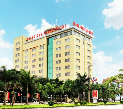 Гостиница Hoang Son Peace Hotel в Ниньбине