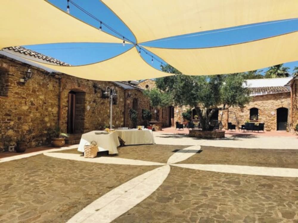 Фото Ponte Calatrasi Agriturismo