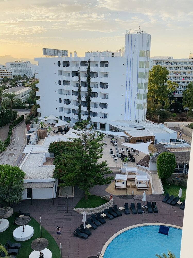 Фото Bg Hotel Pamplona