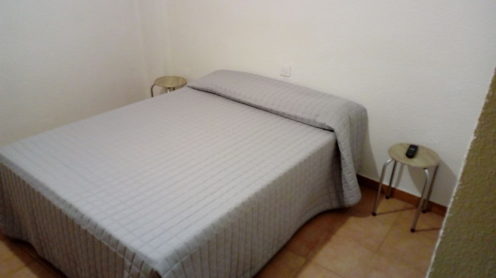 Фото Hostal Plaza de España