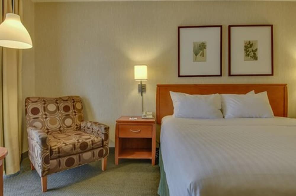 Фото Vagabond Inn Los Angeles at Usc