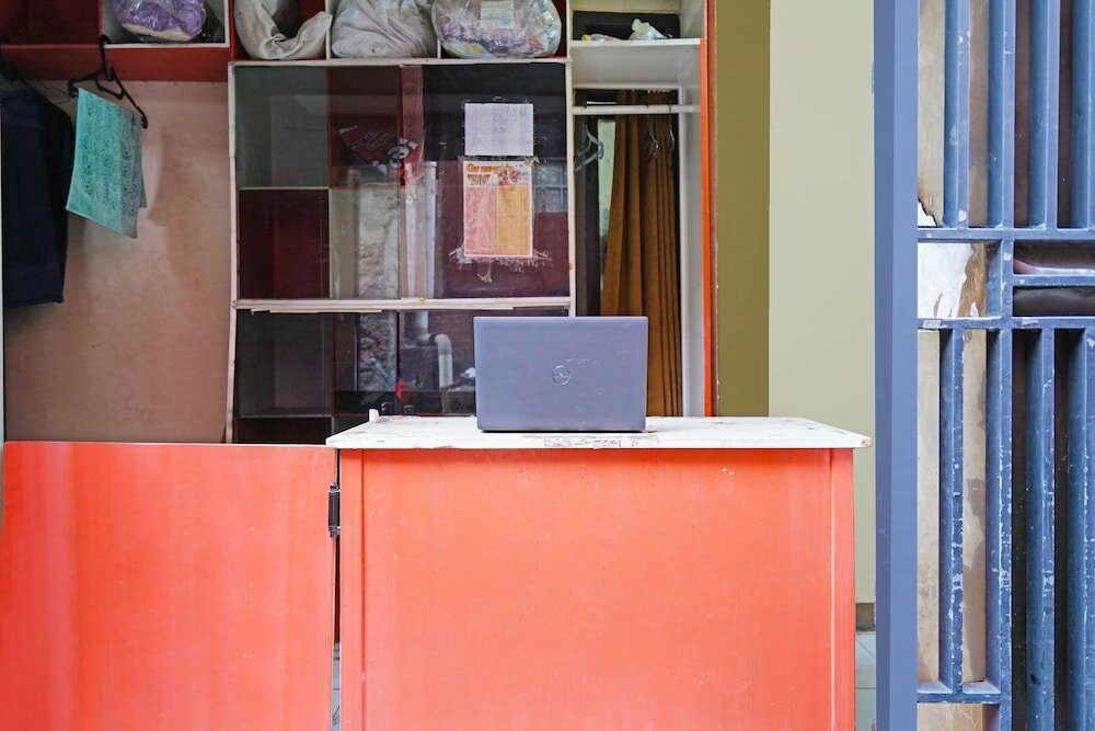 Фото Spot On 91783 Urban Syariah Residence