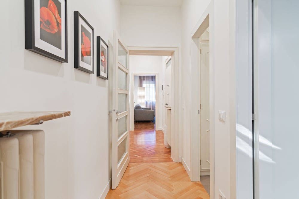 Фото San Fermo Luxury Apartment