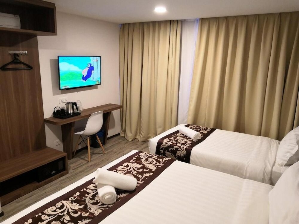 Фото отеля 2