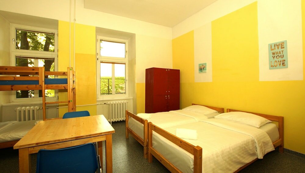 Фото Westend City Hostel GmbH