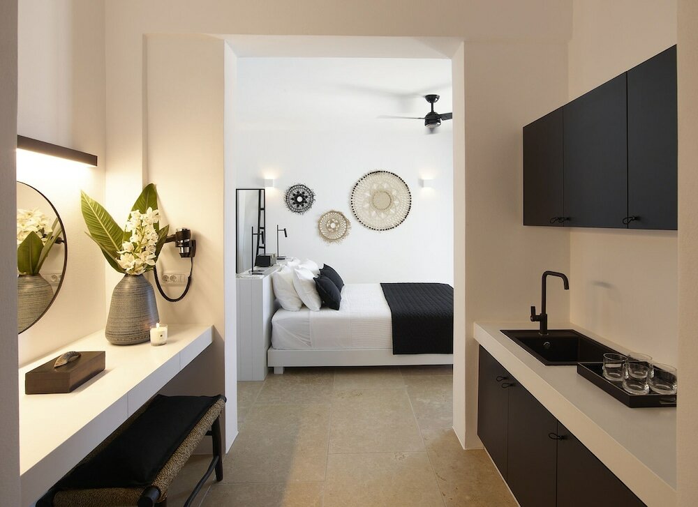 Фото Absolute Paradise Santorini- Adults Only