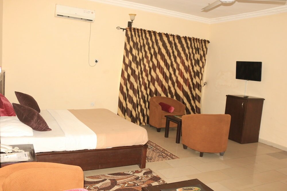 Фото Liz Ani Hotel Annex