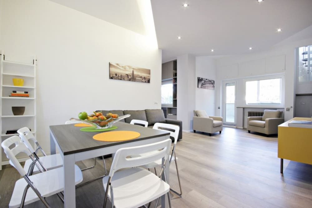 Фото Wonder Penthouse Attic