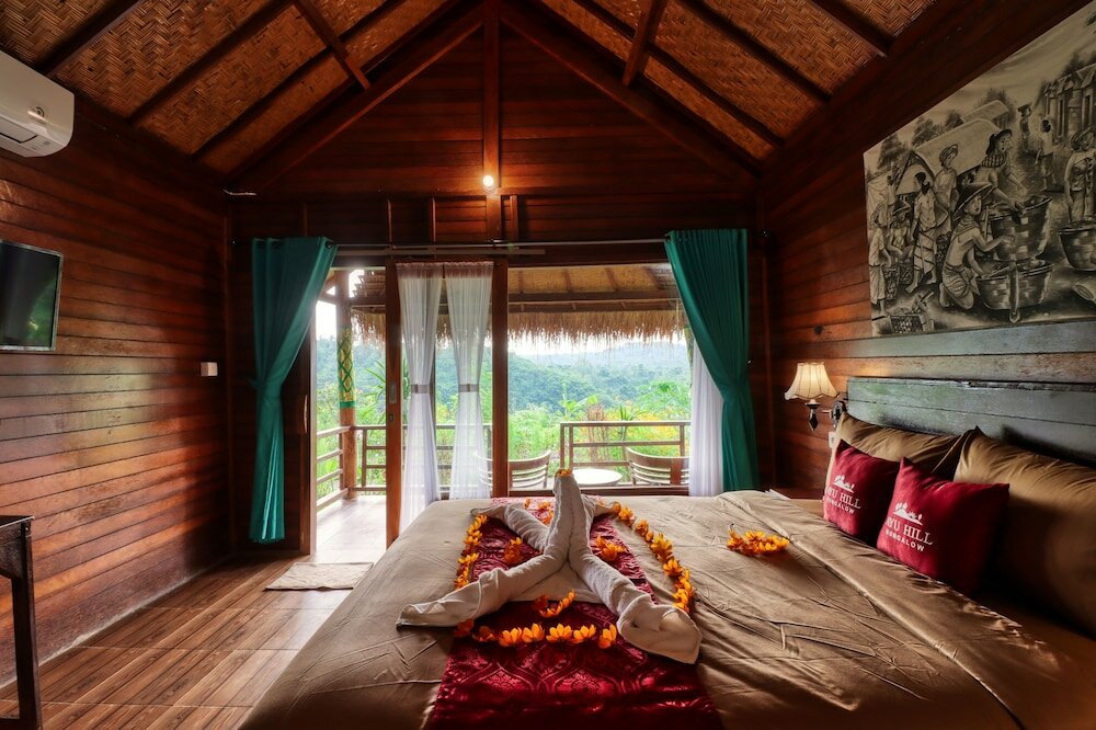 Фото Ayu Hill Bungalow