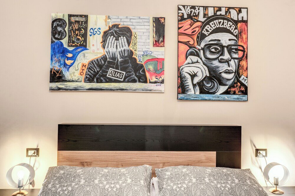 Фото The Quarters Naples Apartment