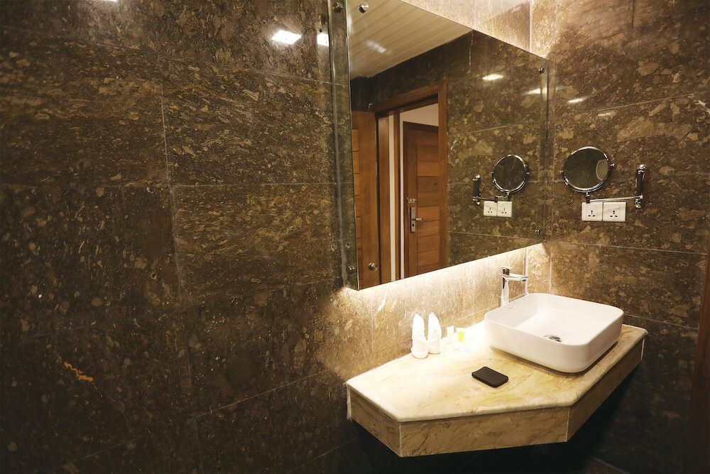 Фото Army Welfare Trust Rest House Joltarongo