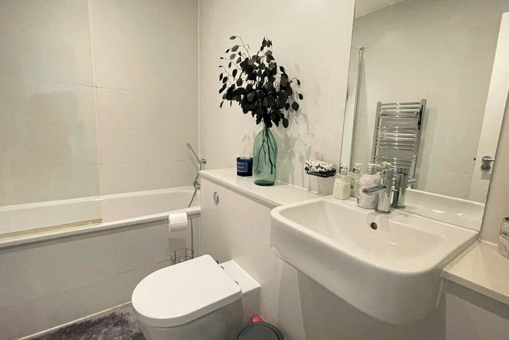 Фото Elegant & Relaxing 1bd Flat - Balham
