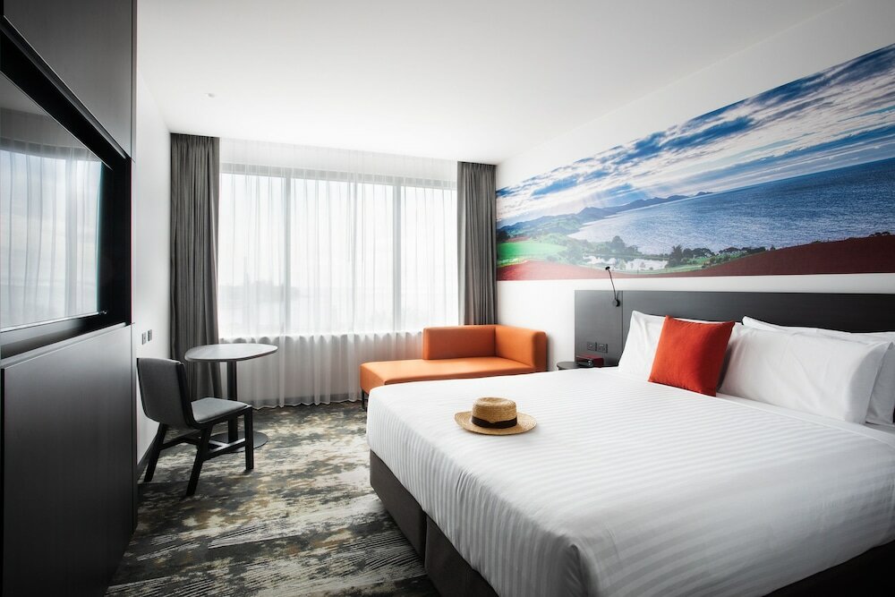 Фото Novotel Devonport