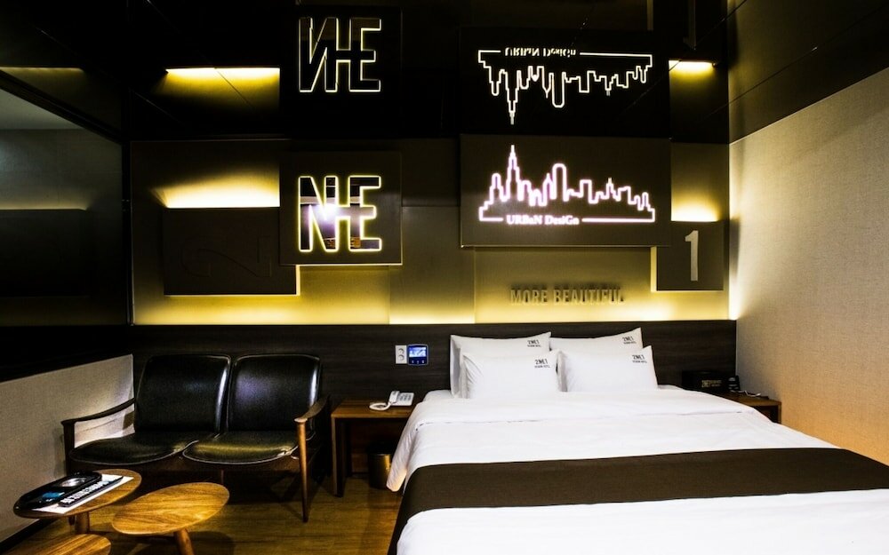 Фото Design Hotel 2ne1 Jukdo Market Pohang