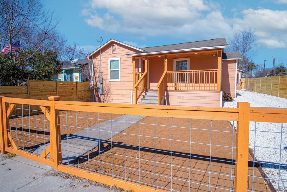 Фото Adorable 4br 2ba Close to Riverwalk and Downtown