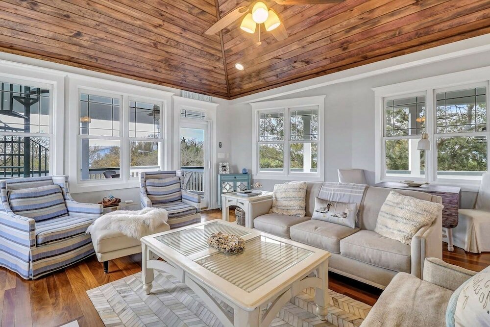 Фото Tybee Skies