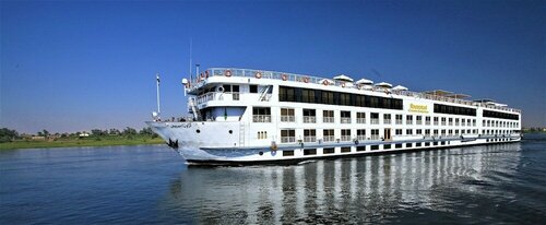 Гостиница Jaz Monarch Nile Cruise - Every Monday from Luxor for 07 and 04 Nights - Every Friday From Aswan for 03 Nights в Луксоре