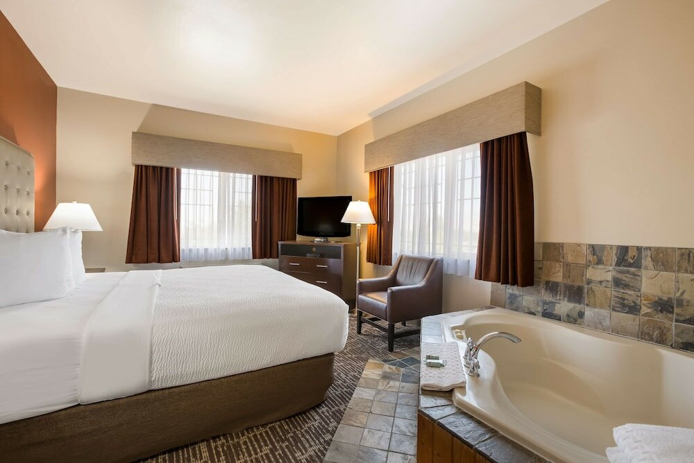 Фото Best Western Northwest Lodge