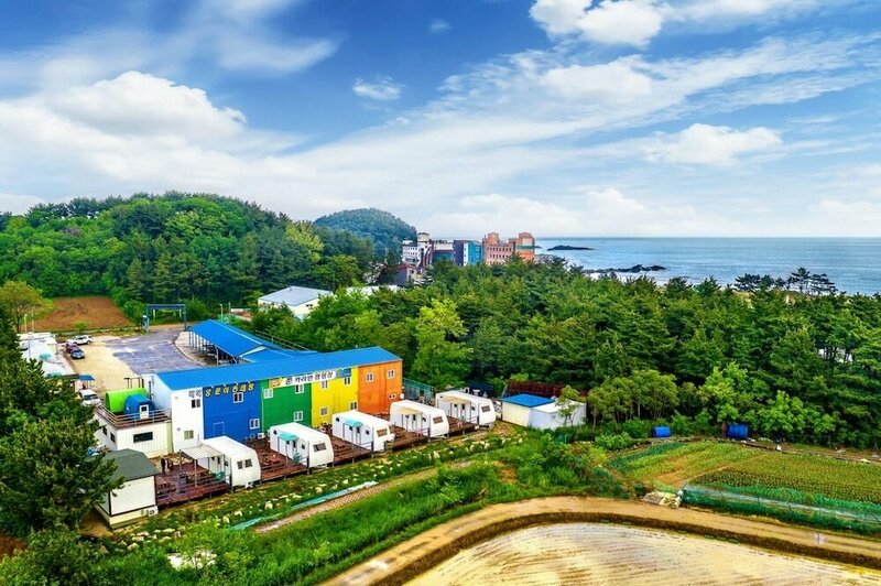 Гостиница Goseong Jjun Camping Pension
