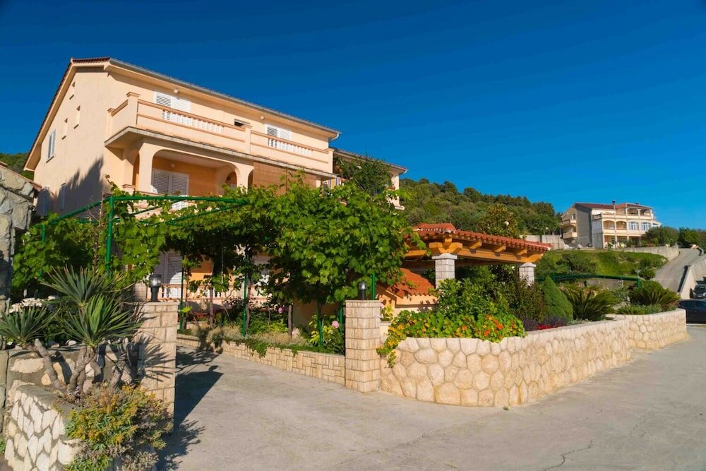 Фото Anka - 10 m From sea - A1