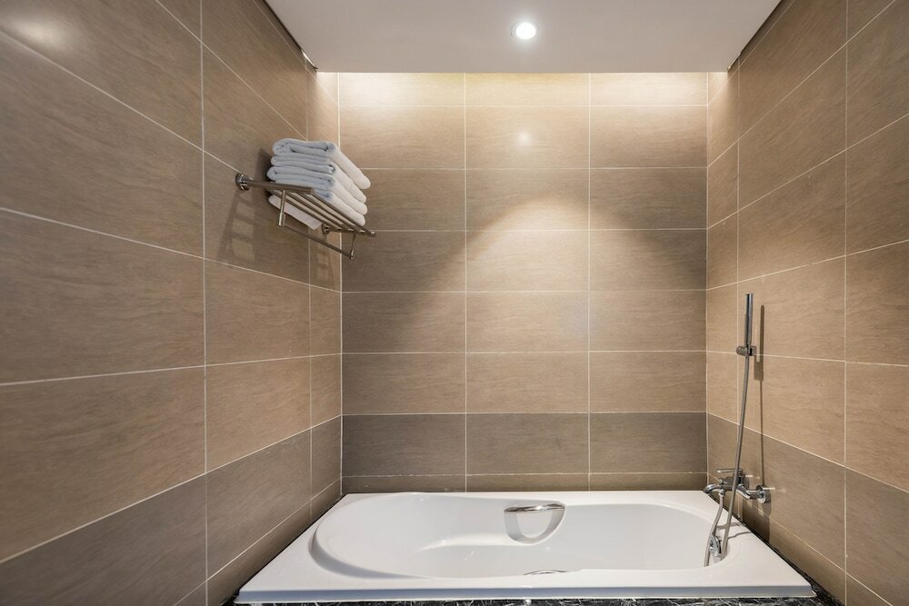 Фото Neo Classic Condo