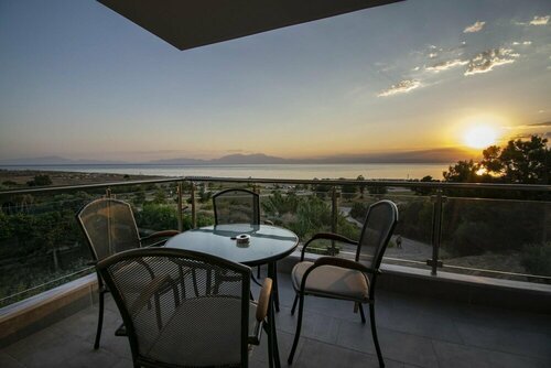 Гостиница Heraclea Luxury Suites Maisonette 25 by Trave